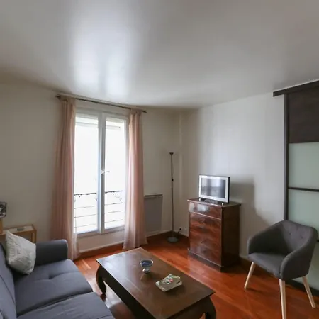 Lovely Cosy Apt Near Canal St Martin * Parigi